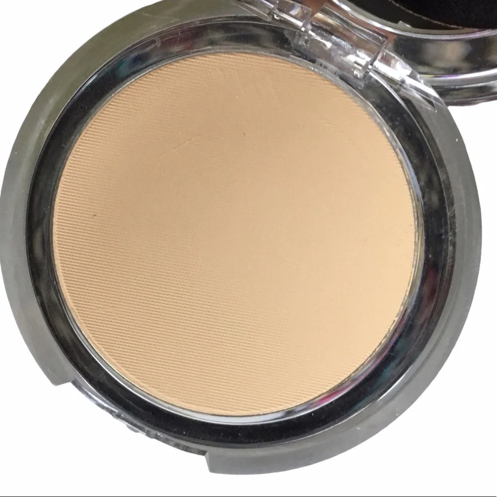 mark. Matte-Nificent Pressed Powder Oil Absorbing Compact Mirror Shade Mid